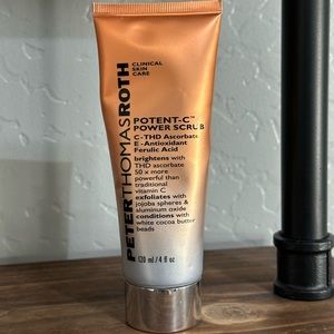 Peter Thomas Roth POTENT-C™
POWER SCRUB 4 oz